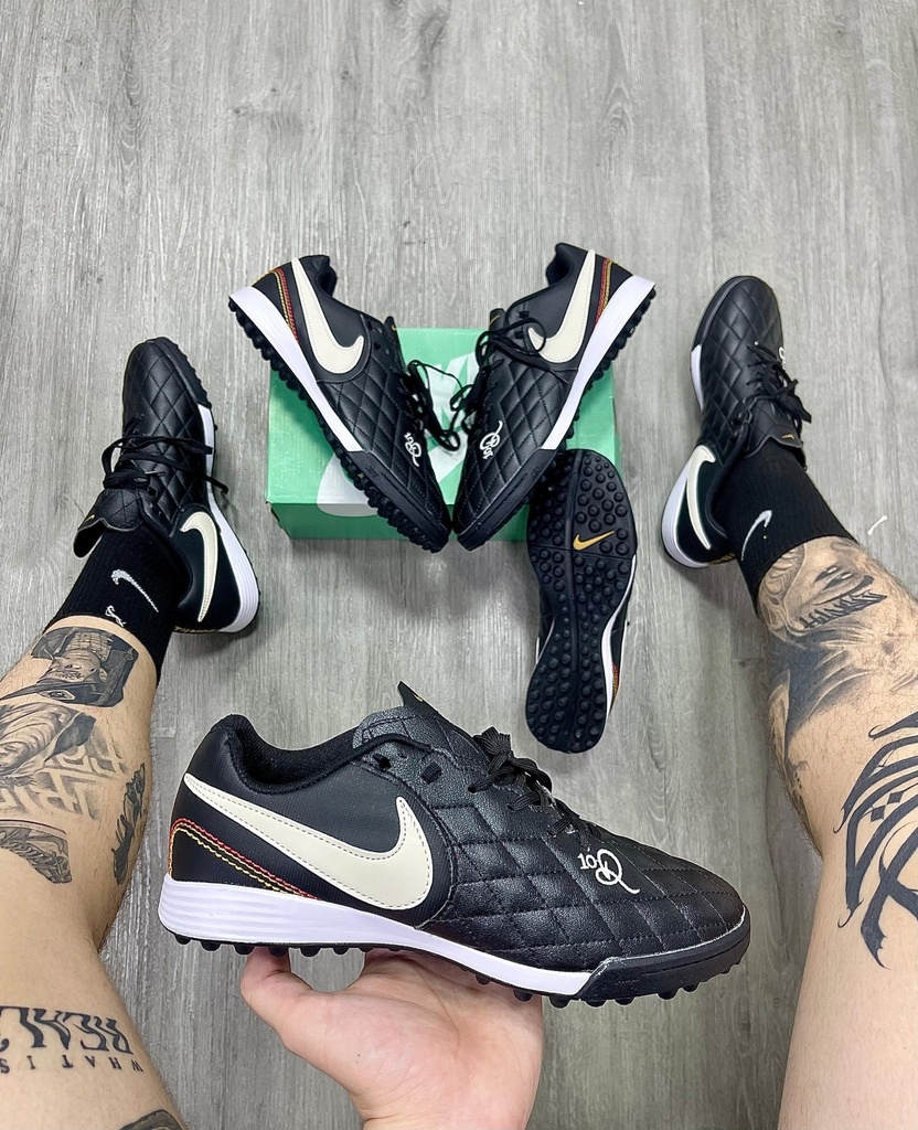 Nike R10 Ronaldinho 