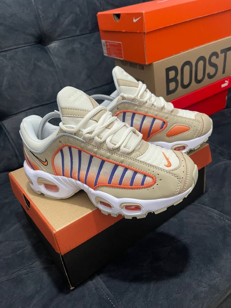 Nike TAIWIND