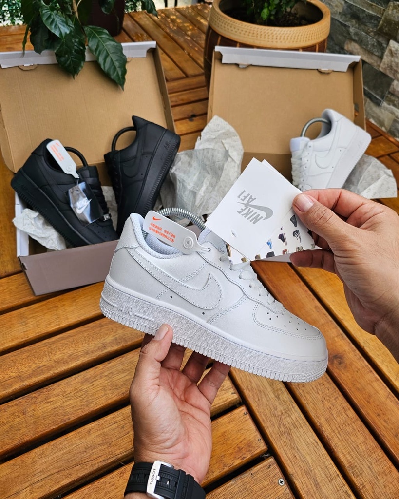NIKE FORCE ONE 1.1