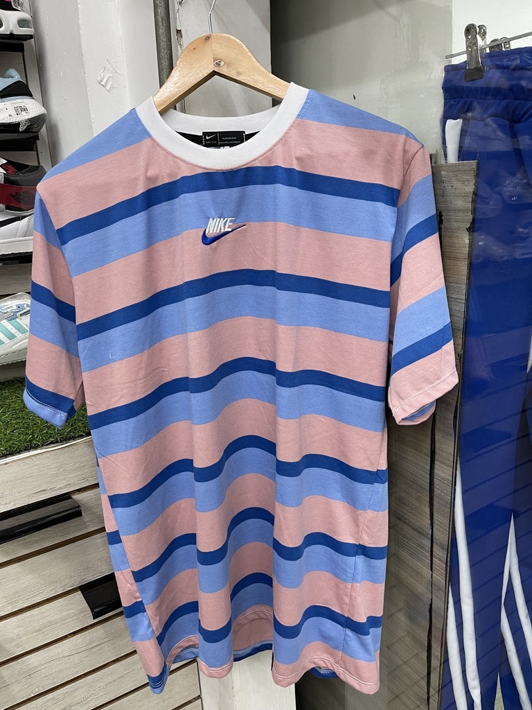 Suéter Rayas nike